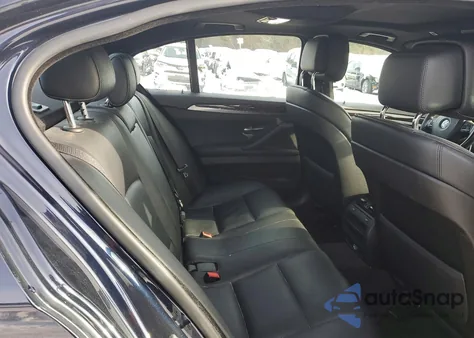 2013 BMW 535 Xi z USA, uszkodzony, nr VIN WBAFU7C52DDU76695